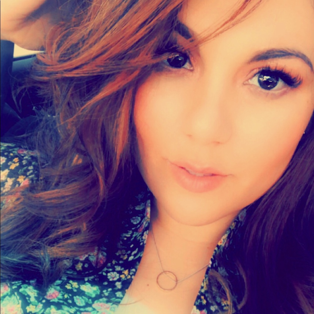 Meet your Posher, Blanca